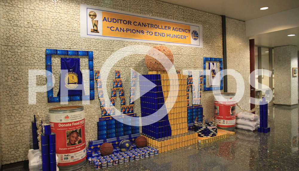 Photo of a canned food display with a Golden State Warriors theme.