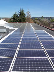 Picture of solar panels on roof of Alameda County building.