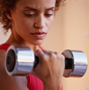 women doing bicep curl