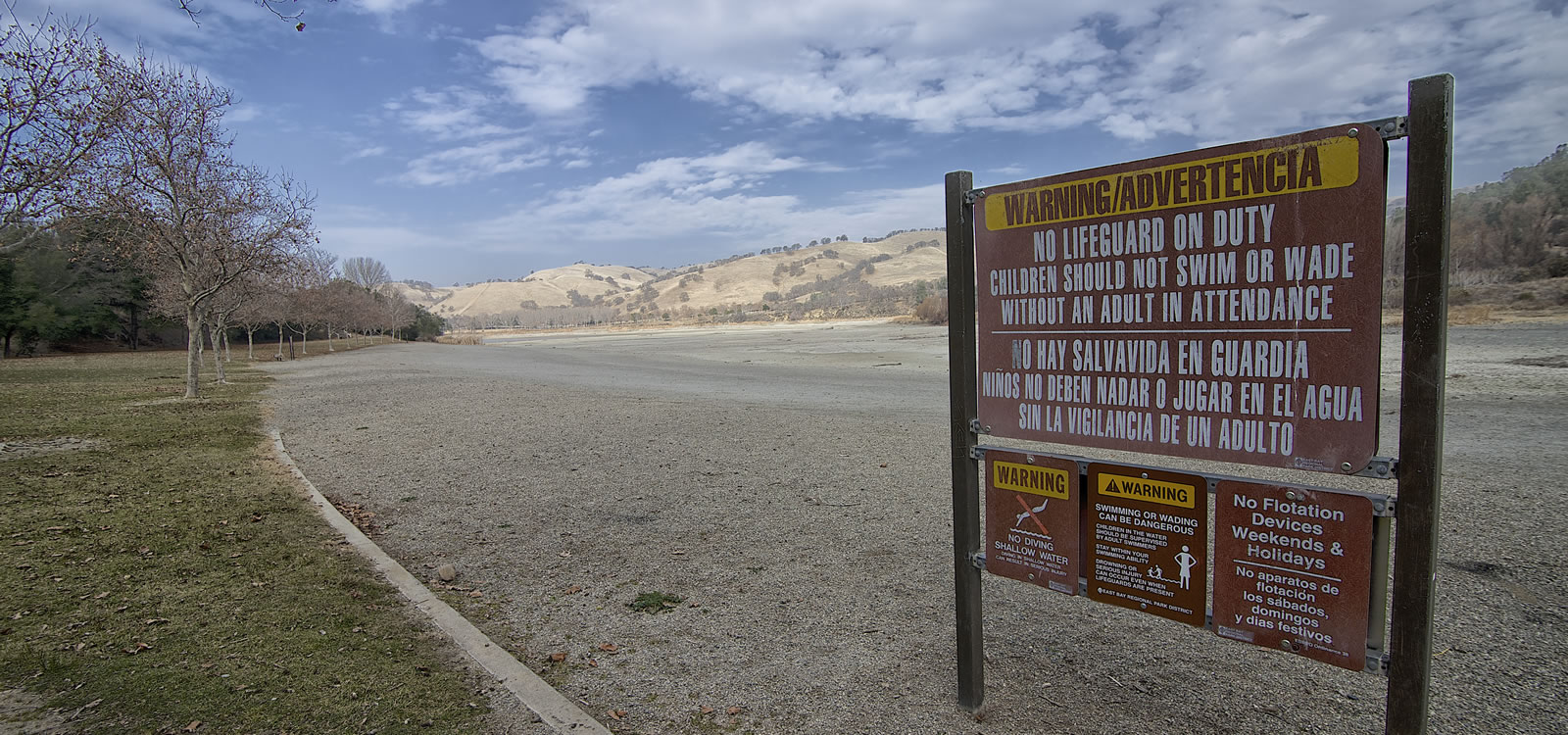 Photo of del valle reservior swimming area with no water. Photo was taken January 2014 by Robin Mayoff.